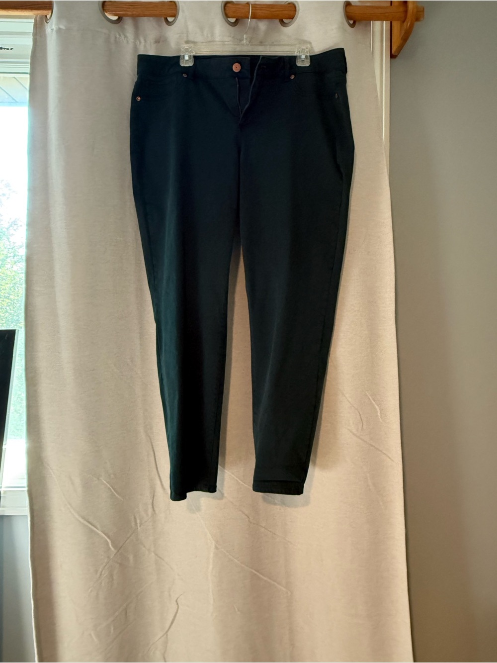 Classic Black Skinny Pants